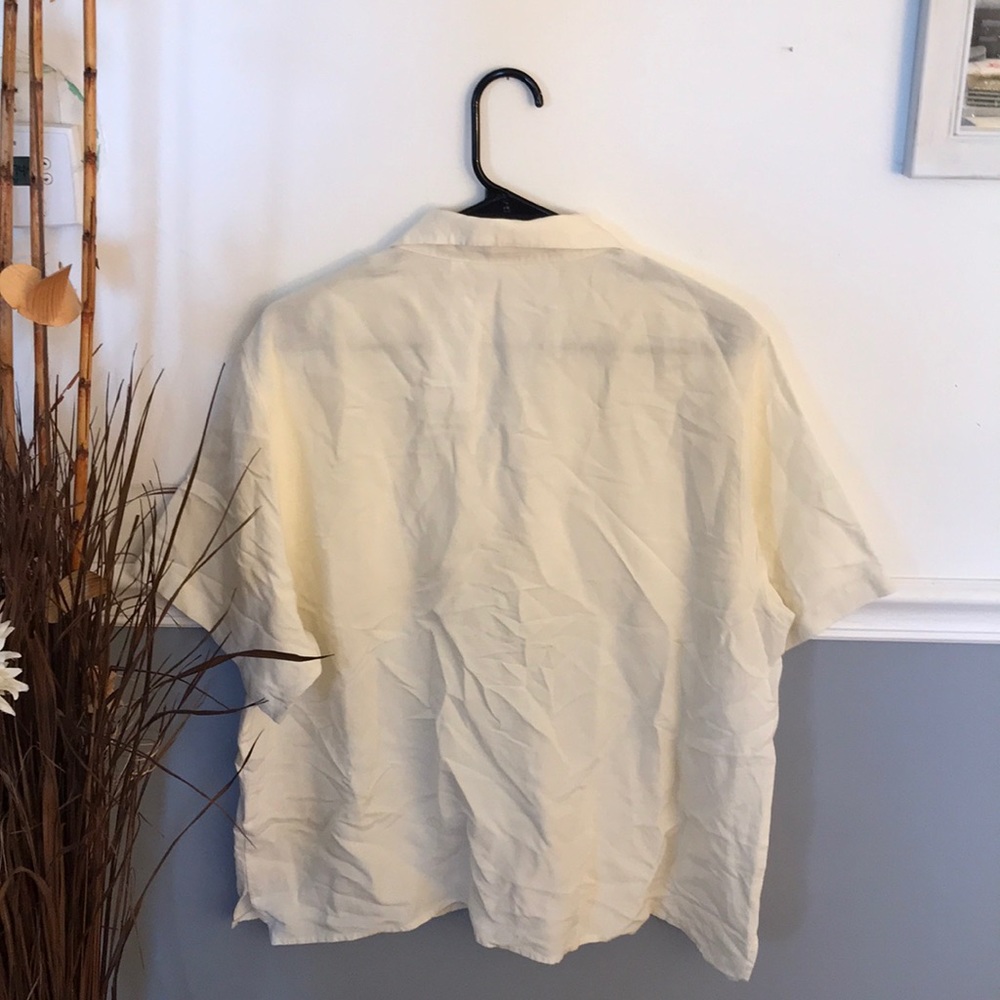 Unique - Picture 2 of 3